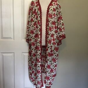 LuLaRoe Red and White Floral Duster Robe Intimates Sleepwear